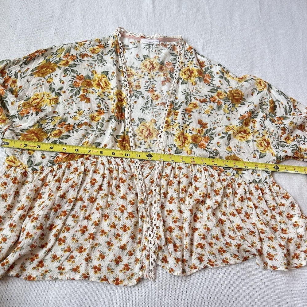 Coco Jaimeson Top Sz L Floral Cottage Open Front Crochet Trim Flare Sleeve - Picture 11 of 12